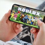 EU wil minderjarigen beschermen tegen ”dark patterns” in apps